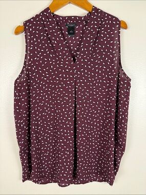 Ann Taylor Factory Burgundy Sleeveless V-Neck Polka Dot Top. Small